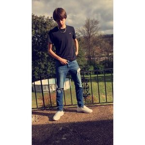 Meet your Posher, Dillon